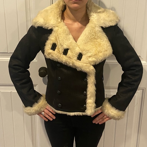 Genuine leather double breasted button jacket with faux fur lining - Picture 2 of 5